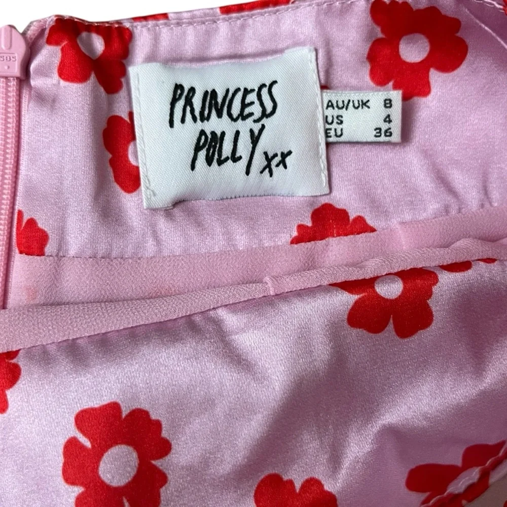 Princess Polly Pink Floral A-Line Mini Skirt‎ Y2K Low Rise Back Zip Size 4